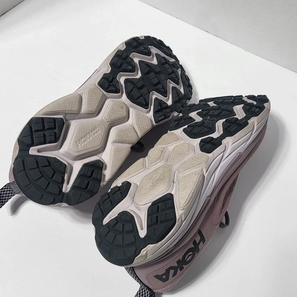 Hoka One One hoka one